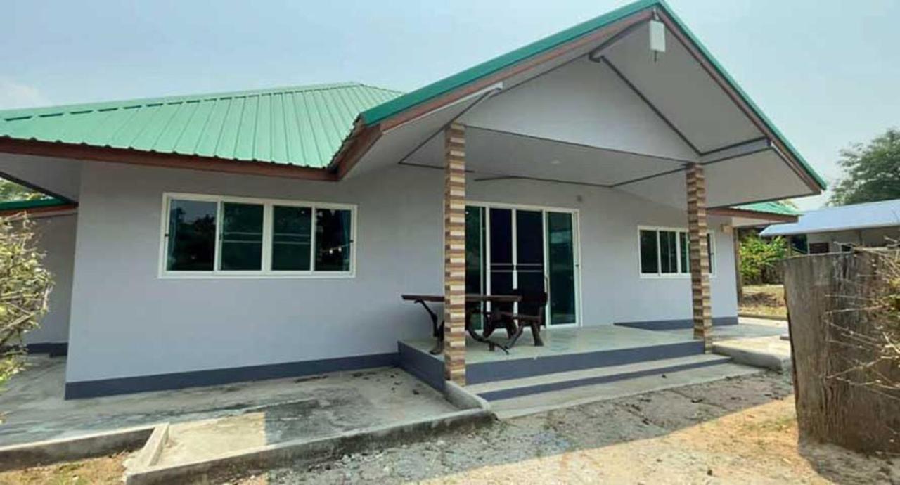 Eidi Homestay Nong Kung Si Eksteriør billede